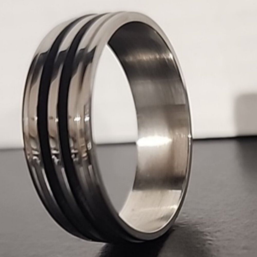 Mens size 14.5 Black Rubber and Stainless steel Ring metal wedding band